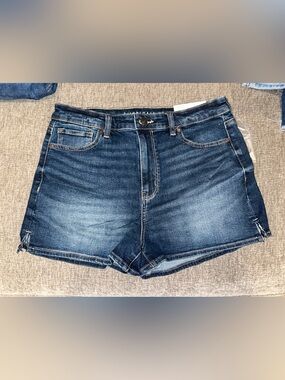 American Eagle Mom Short
